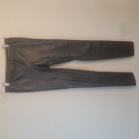 Aritzia Wilfred Free Faux Leather Leggings Size Medium - Picture 6 of 6